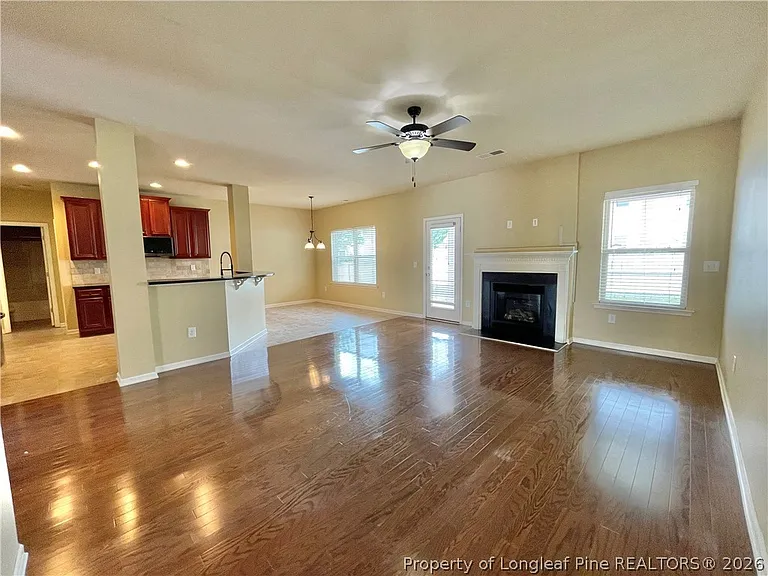 642 Regimental Dr — Photo 8