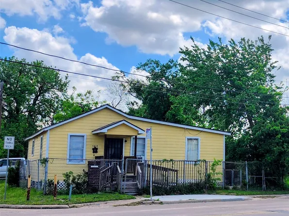 7918 N Main St, Houston, TX 77022
