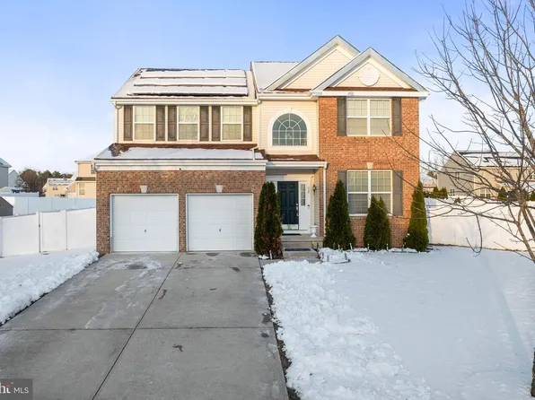 17 Westbury Dr, Berlin, NJ 08009