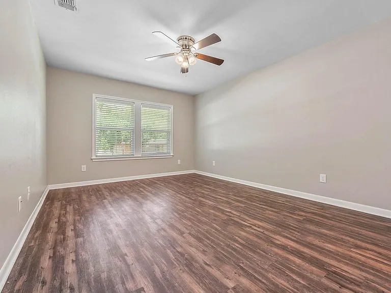 309 Dunn St — Photo 16