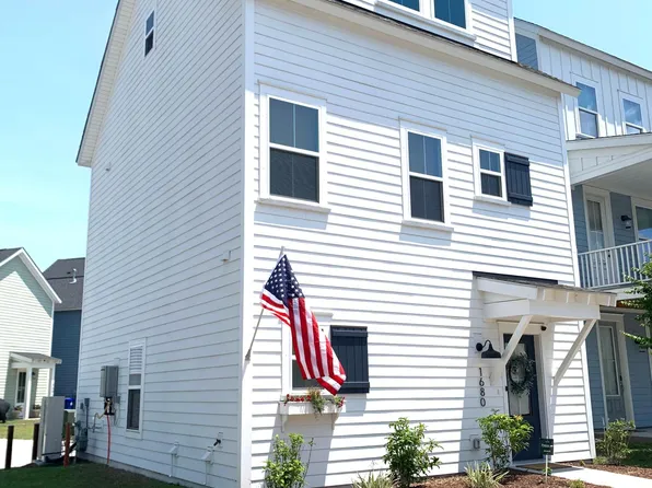 1680 Indy Dr, North Charleston, SC 29405