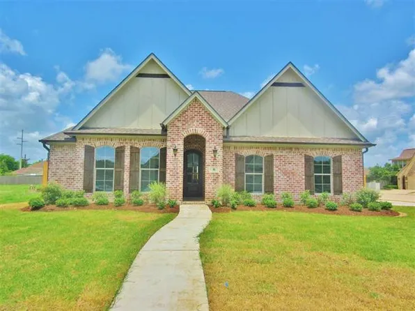 16 Cottage Grove Ct, Beaumont, TX 77713