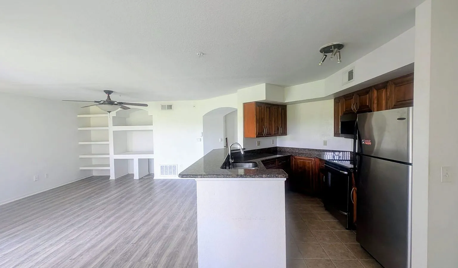 Large and Spacious 1 Bed condo available at Bermuda Dunes Condominiums — Photo 4
