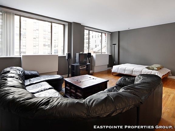 3rd image of 140 W 23rd St #A5