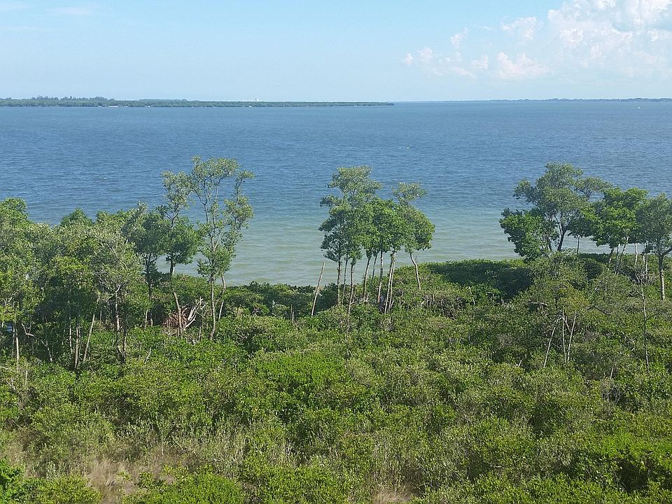 1st image of 23 Harbour Isle Drive W #Ph06