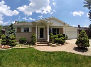 27810 Rosebriar St, Saint Clair Shores, MI 48081