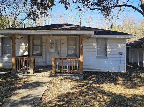 24 Williams Ditch Rd, Cantonment, FL 32533