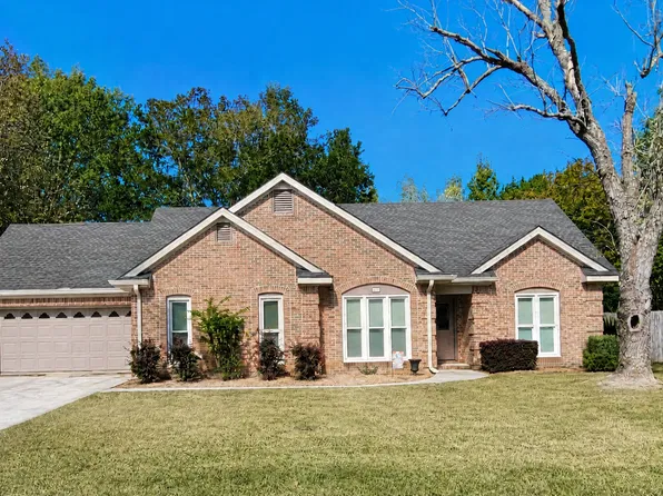 319 Silver Cir, Warner Robins, GA 31093