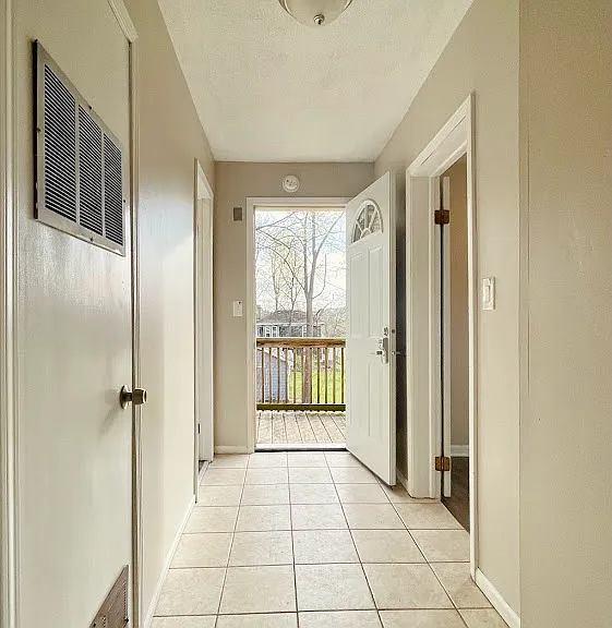 140 W State Rd #B — Photo 5