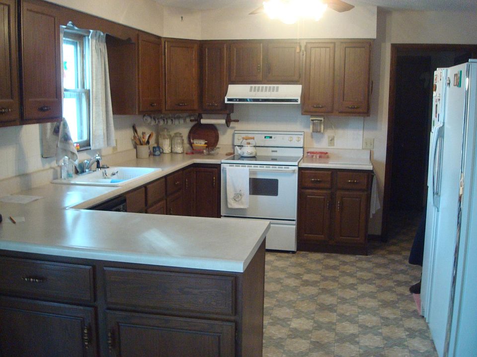 2nd image of 1032 Whildin St