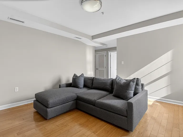 1417 Newton St NW #404 — Photo 13