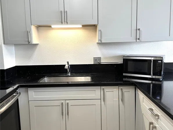 1255 Nuuanu Ave APT E2604, Honolulu, HI 96817