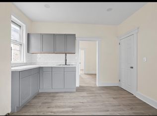 35 Delaware St, Elizabeth, NJ 07206