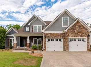 7108 Gregory Dr, Ooltewah, TN 37363