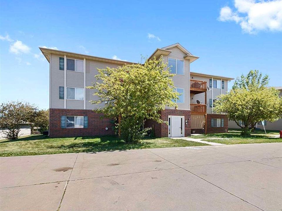 1st image of 50 Zeller Xing APT 103