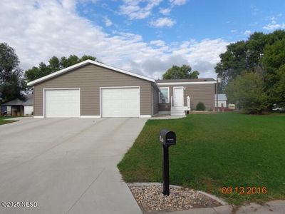 415-417 Kampeska Blvd, Watertown, SD, 57201