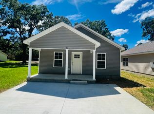 10 Carlock St, Headland, AL 36345