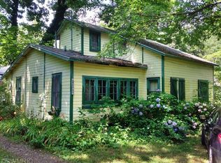 15290 Lakeshore Rd, Lakeside, MI 49116