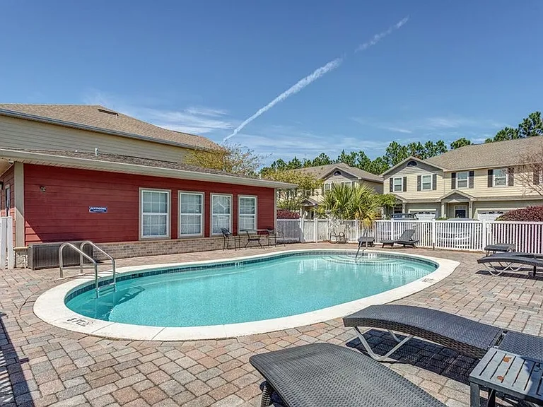 7228 Quail Hollow Dr — Photo 18