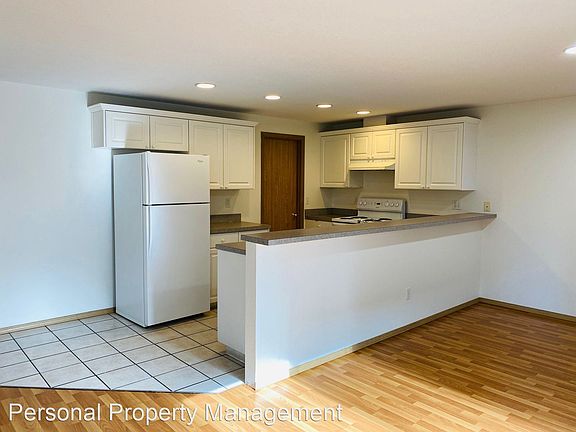 4th image of 9707 NE 19th Pl