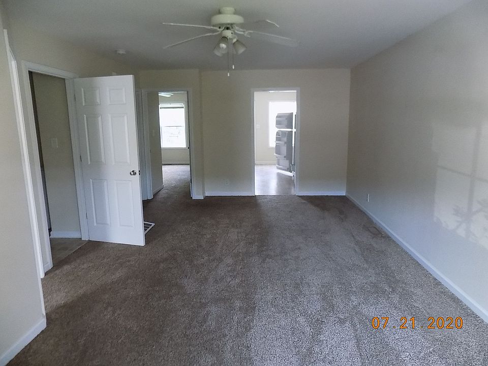 1st image of 922 Kingsbury Dr