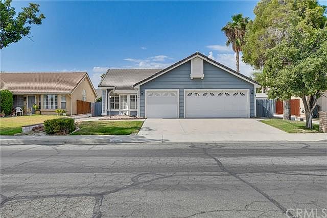 1st image of 2298 Begonia Ct