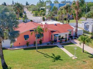 106 1st St, Belleair Beach, FL 33786