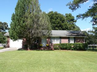 101 Hilda Rd, Jacksonville, NC 28546