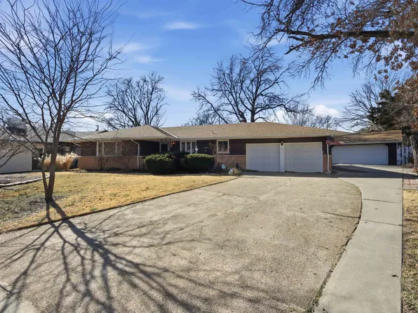 341 N Whitfield St, Wichita, KS 67206