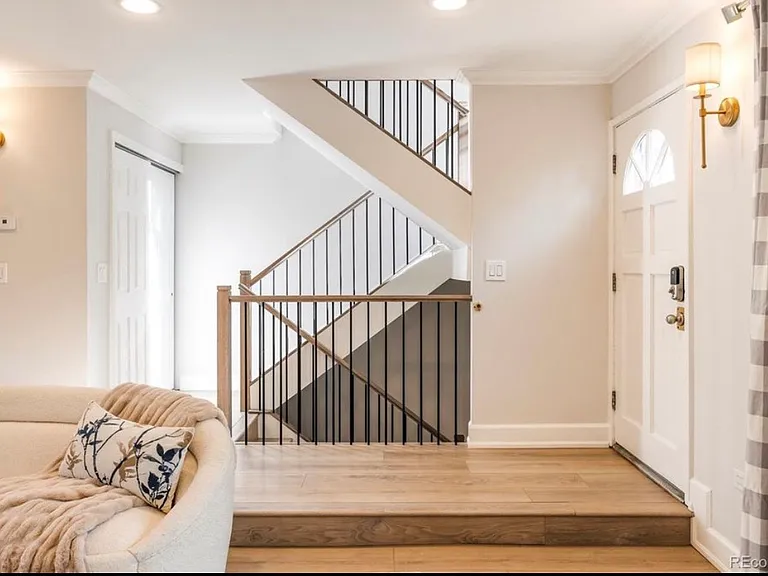 805 E 7th Ave #1 — Photo 10
