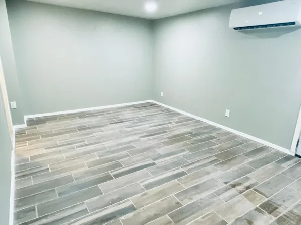 733 E McMillan Dr, Tucson, AZ 85719