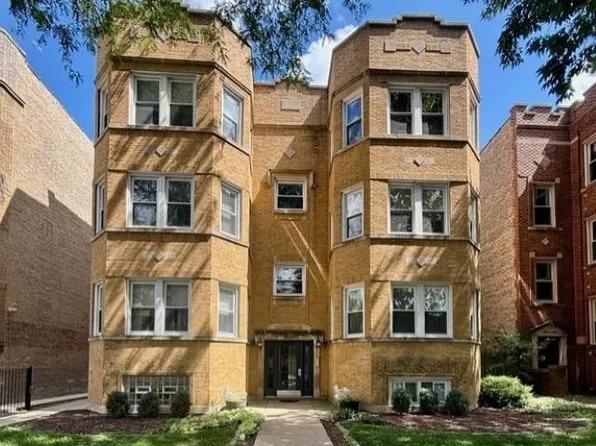 4251 N Mozart St, Chicago, IL 60618