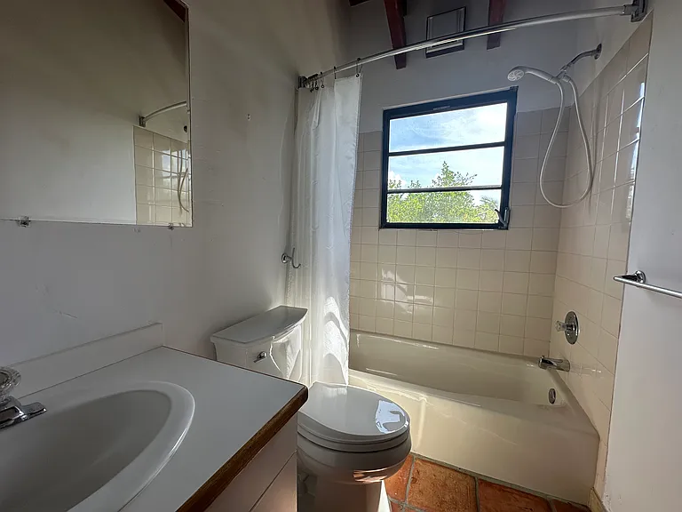 529 W Shore Dr — Photo 22