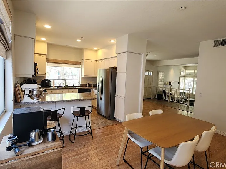 580 N Pageant Dr — Photo 17