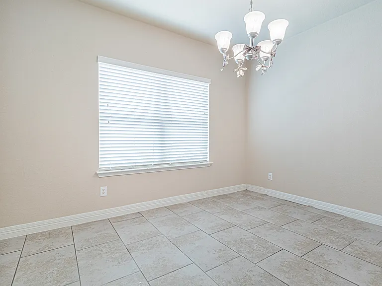 5488 Devonwood St — Photo 23