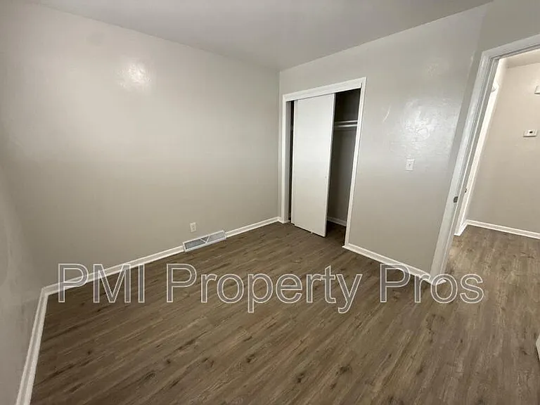 7701 W Hampton Ave #6 — Photo 17