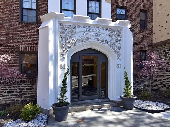 2nd image of 61 W Grand St APT 3B
