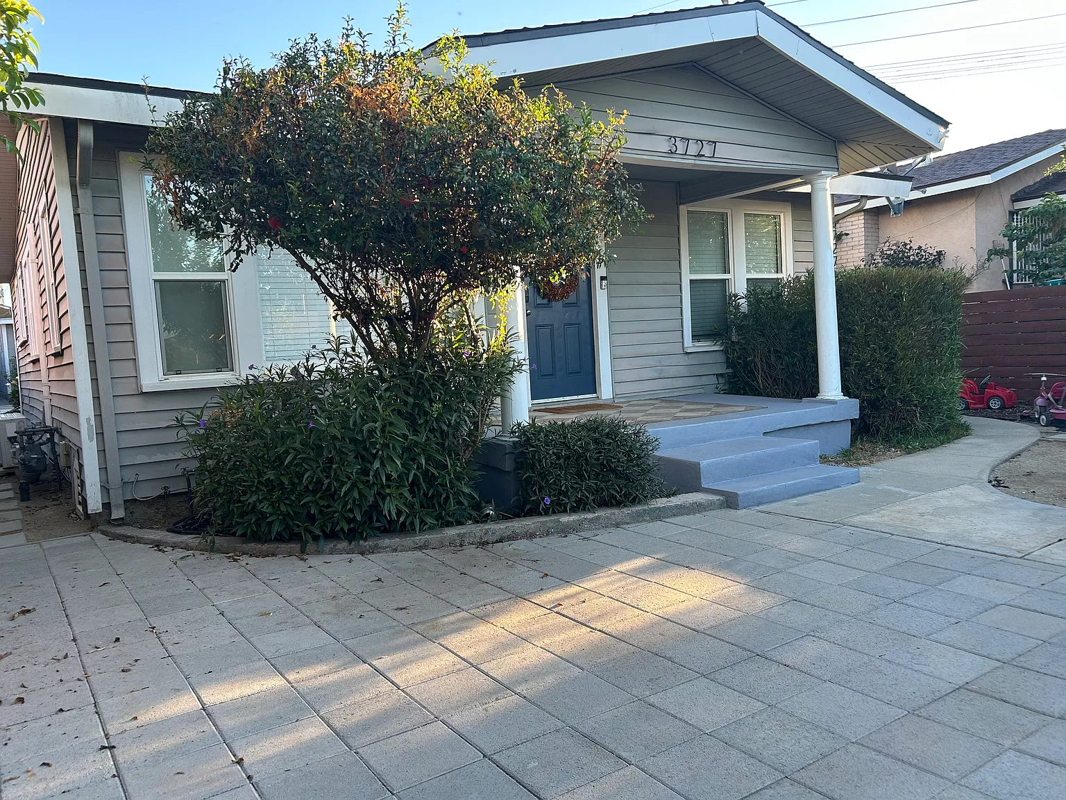 2 bed, 960 sqft, $2,999 — Photo 2