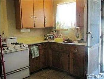 5th image of 6633 Ira Ave