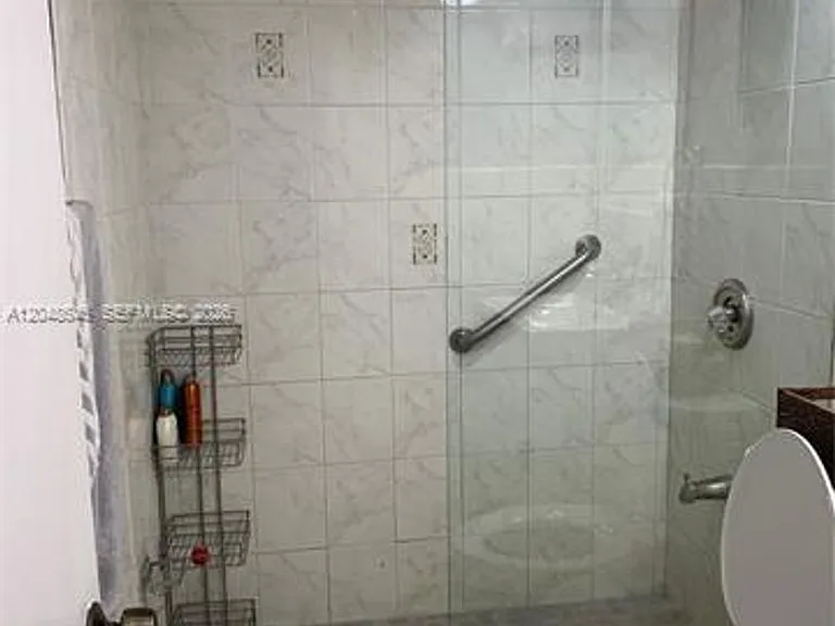 8310 SW 37th St #8310 — Photo 18