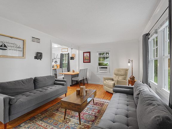 4th image of 548 Cromwell Dr
