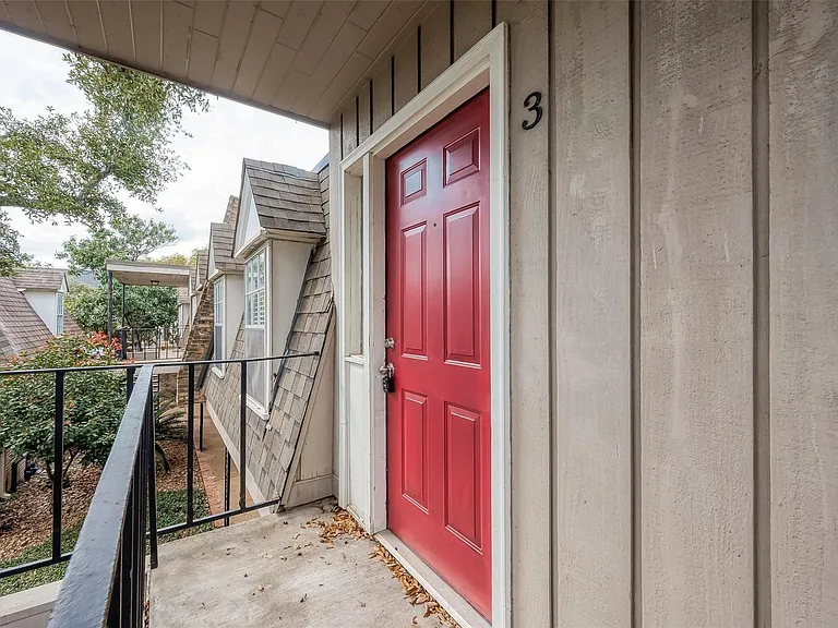 2601 Marilee Ln #3 — Photo 1