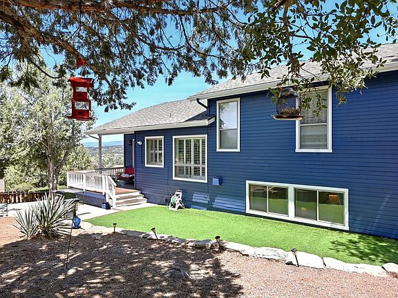 3rd image of 601 E Phoenix St