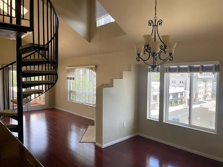 2400 5th Ave #430 — Photo 5