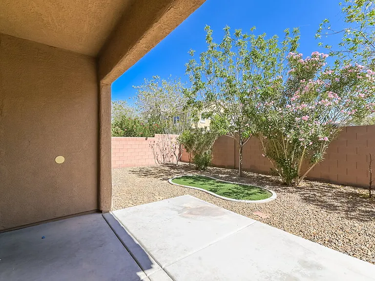 6377 Kellyville Dr — Photo 17