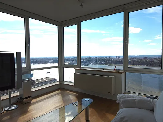 Rented by NYC SPECIALIZED LLC | media 6