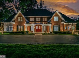 7312 Barra Dr, Bethesda, MD 20817