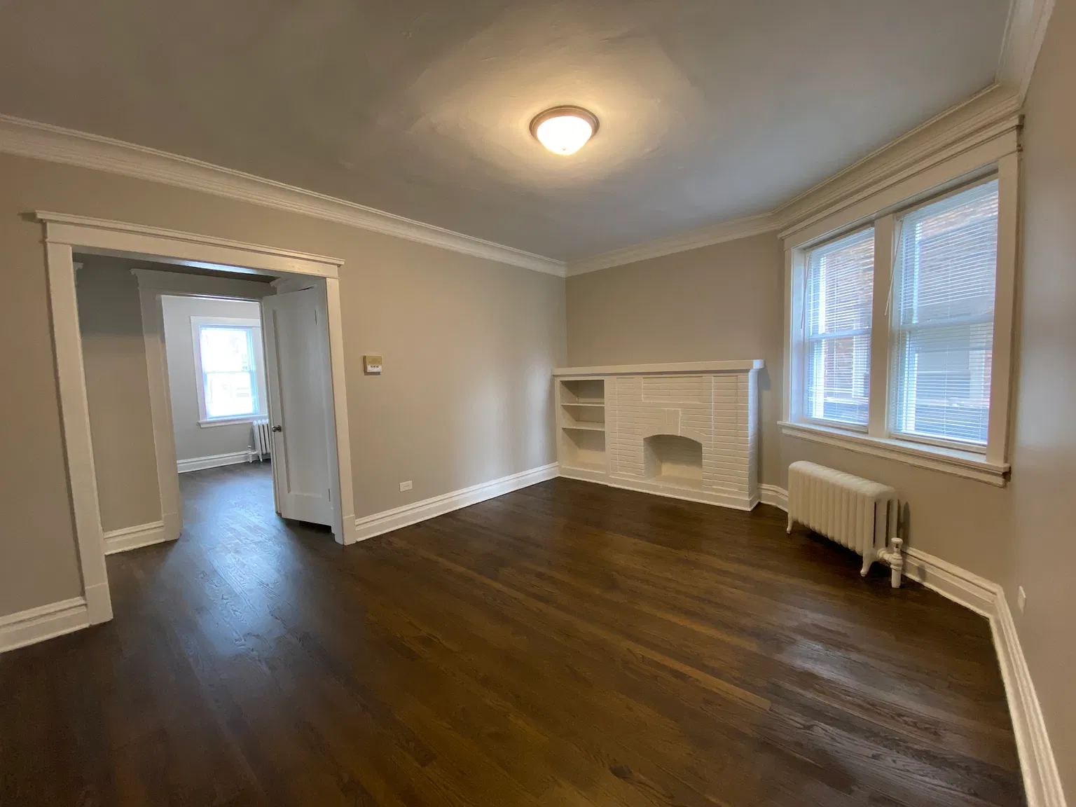 2 bed, 850 sqft, $1,585 — Photo 1