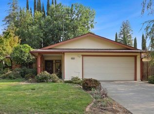 9504 Mira Del Rio Dr, Sacramento, CA 95827