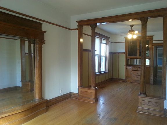 2nd image of 1944 W Division St Floor 3